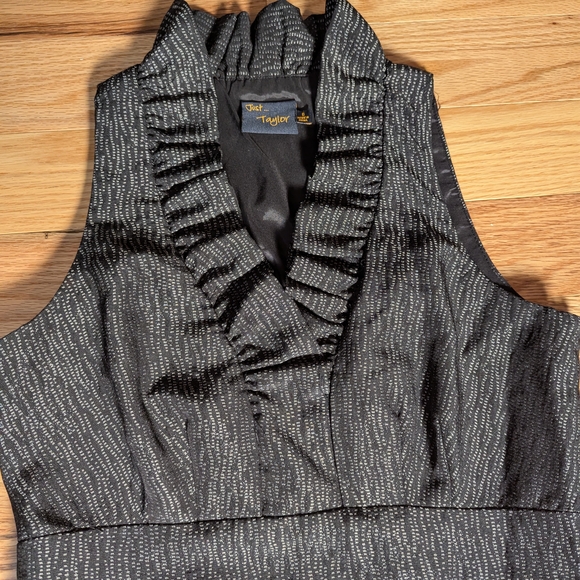 Just...Taylor Charcoal Sleeveless Midi Dress - Picture 3 of 7